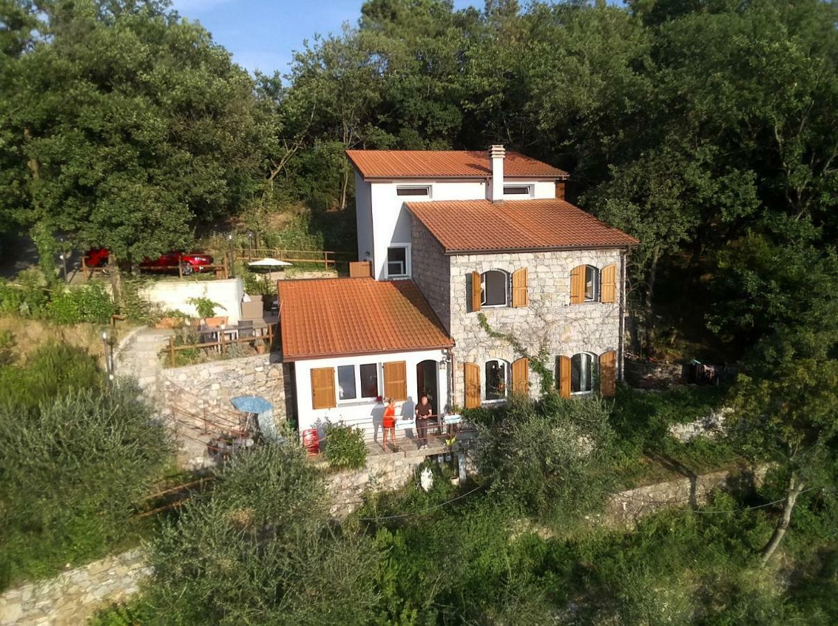 The House In The Green Affitta Camere Casarza Ligure Zewnętrze zdjęcie